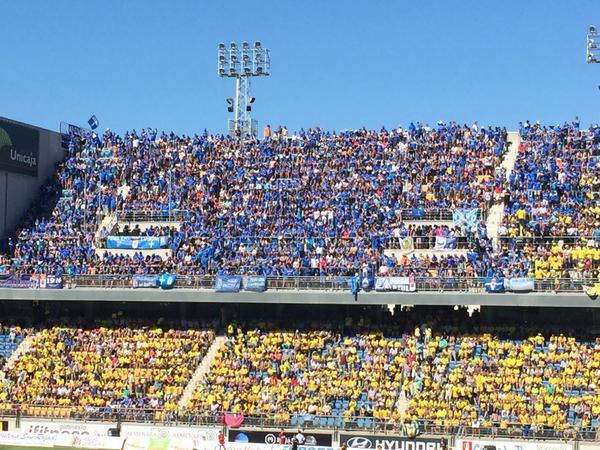 Júbilo azul en el Carranza y alegría desbordante en Oviedo