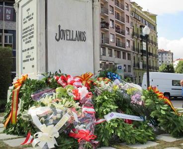 #Jovellanos: Gijón rinde homenaje al insige polígrafo asturiano