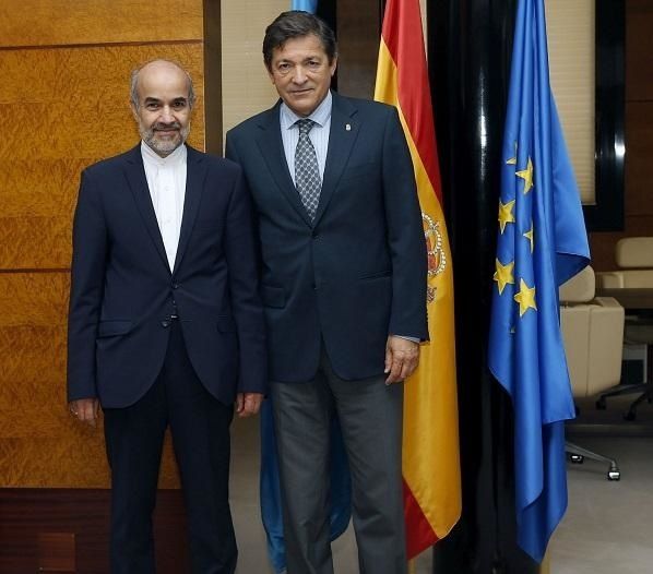 Reunión del presidente de Asturias y el embajador de Irán