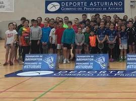 Premiados en los juegos escolares de Bádminton de Asturias