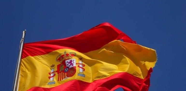 La derecha asturiana jura lealtad a la bandera de España