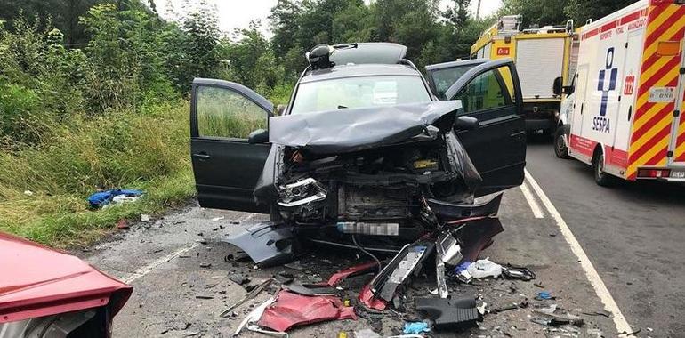 Fallece una joven en  accidente de tráfico en Cangas de Onís
