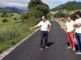 Llanes finaliza las obras de mejora de caminos en Pie de la Sierra