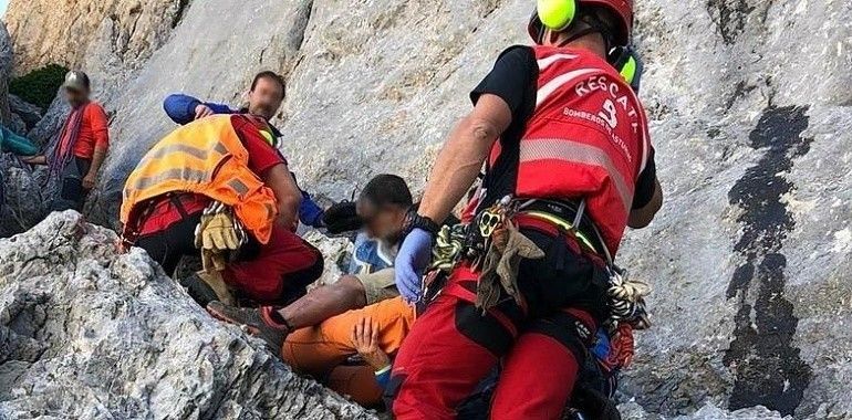 Rescatado un montañero gravemente herido en El Urriellu