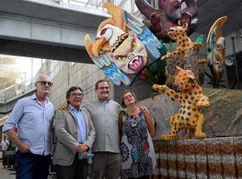 Oviedo: Tres mil figurantes en el Desfile de América en Asturias “más multitudinario”