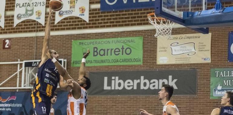 Derrota del Liberbank Oviedo Baloncesto ante el Leyma 