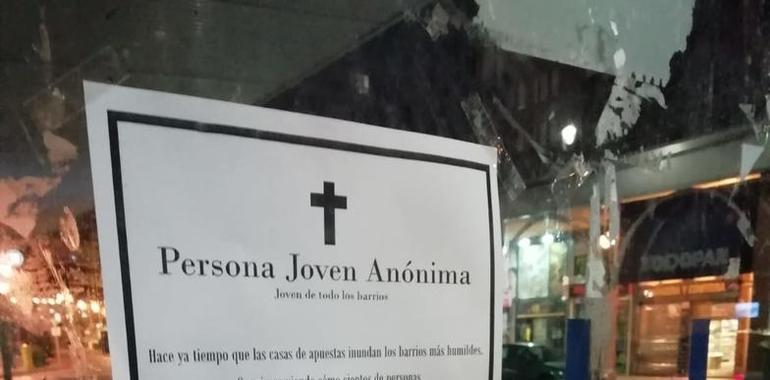 Vecinos de Avilés, Gijón y Langreo se unen a la campaña anti-casas de apuestas