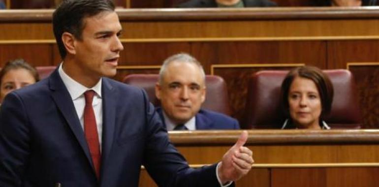 Sánchez resalta la coalición por la crispación de PP y Ciudadanos