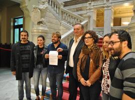  IU y Podemos registran la propuesta de reforma estatutaria para la oficialidad del asturiano