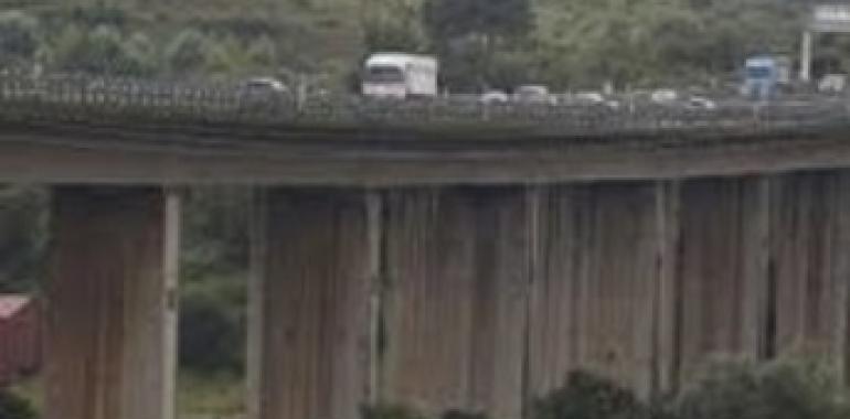El Gobierno central responde a Foro que reparará el viaducto de Somonte