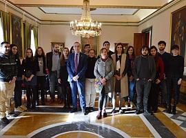 Más de 220 estudiantes, beneficiarios del programa “Oviedo siembra talento”