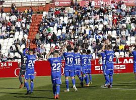 El Oviedo suma un empate sin goles, con dos remates al poste, en el campo del líder