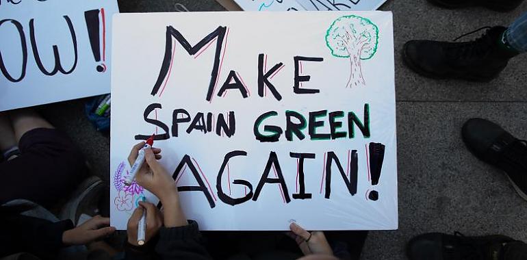 Colectivos y movimientos sociales se unen para exigir la Emergencia Climática al Gobierno español