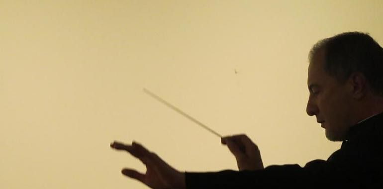 El maestro Rossen Milanov se despide del público asturiano con la gigantesca Sinfonía nº 8 de Bruckner 