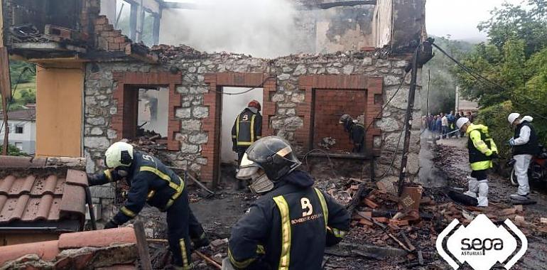 Muere un vecino de Sierra de Laviana tras incendiarse su casa