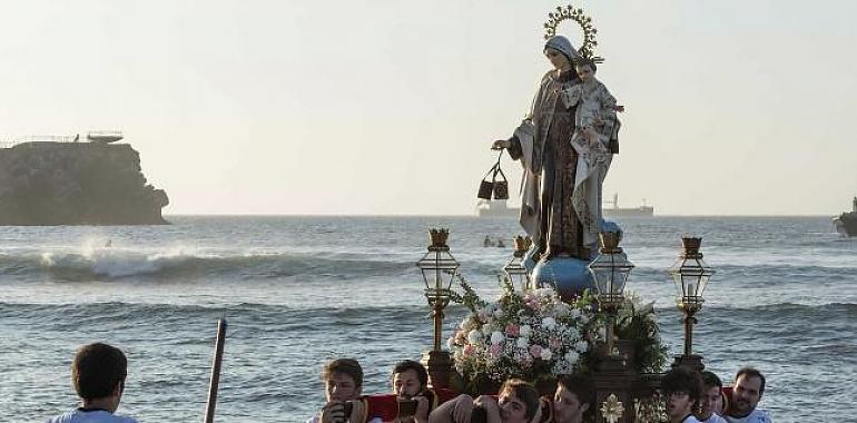 Fiestas de Nuestra Señora del Carmen en Salinas