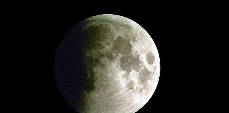 Noche de eclipse lunar
