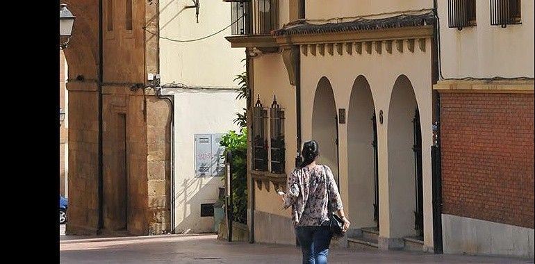 Somos Oviedo acusa al bipartito de "abrir la puerta a la gentrificación y la especulación en el Casco Antiguo" 