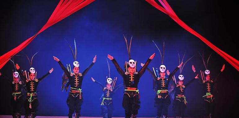 El Gran Circo Acrobático de China repetirá función en el Palacio Valdés