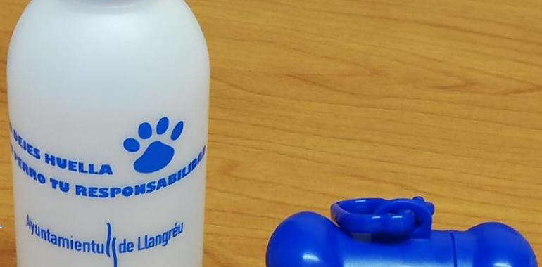Langreo sensibiliza a los propietarios de perros con No dejes huella