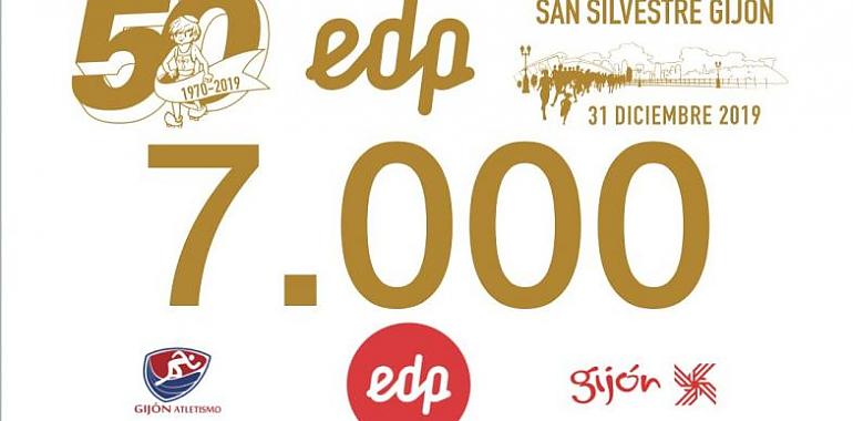 7.000 corredores despiden el año a la carrera en Gijón