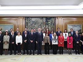 Los ministros de Pedro Sánchez prometen sus cargos ante el Rey 