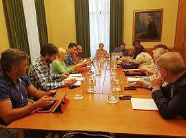 Gijón y la Universidad de Oviedo firman un nuevo convenio de prácticas externas