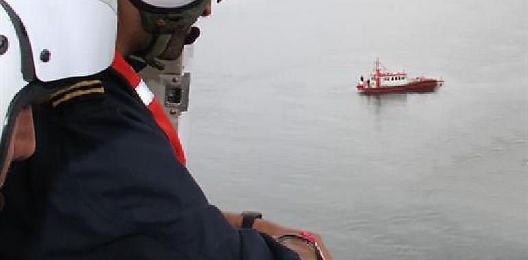 Transportes realiza una vigilancia intensiva para evitar vertidos contaminantes en el mar