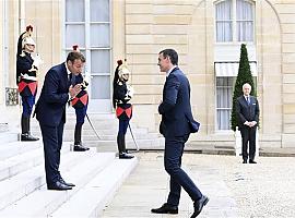 Sánchez y Macron comparten la necesidad de llegar a un acuerdo en julio sobre el fondo de ayuda
