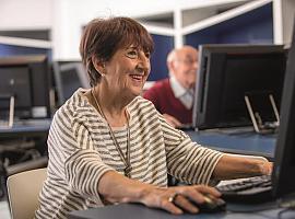 Nuevos talleres presenciales y cursos de autoformación online para el empoderamiento de las personas mayores 
