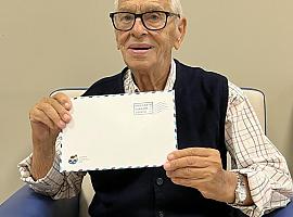 Más de un cuarto de millón de cartas navideñas llegan a residencias de ancianos gracias a la campaña "Adopta Un Abuelo"