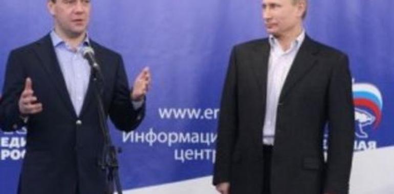 Medvedev y Putin dan por ganadas las elecciones a la Duma