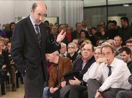 Rubalcaba pide al Gobierno que escuche al FMI y al BCE 