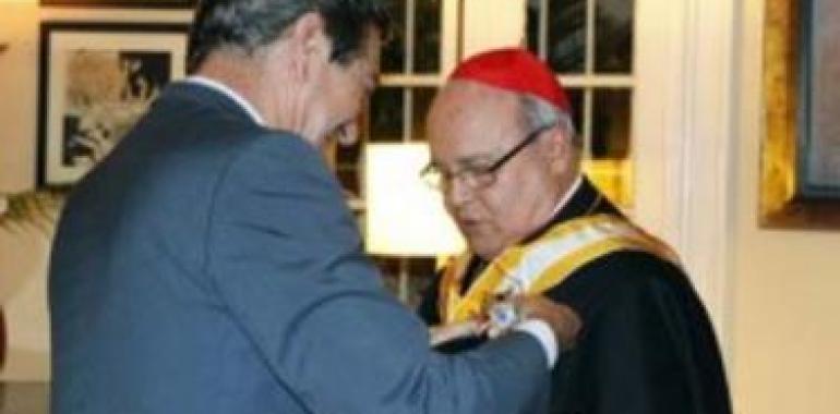 El Arzobispo de La Habana recibió la Gran Cruz de la Orden Isabel la Católica