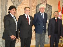 La Universidad de León impulsa su colaboración científica con México con la firma de sendos acuerdos