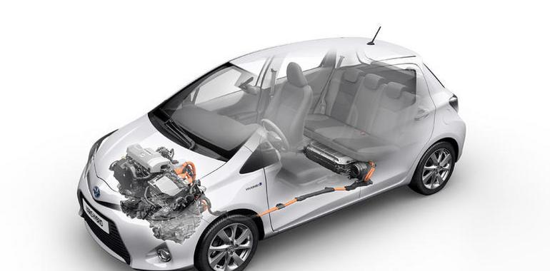 FAEN presenta en Mieres el Toyota eléctrico de los 22 litros cada 100 kilómetros