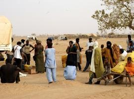 Miles de refugiados de Malí se asientan en el norte de Burkina Faso