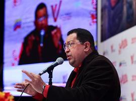 Chávez alerta de intentos golpistas y encarga al ejército vigilar a la Policía Metropolitana