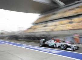 Rosberg logra su primera victoria en la F1, mientras que Alonso acaba noveno