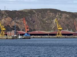 UGT advierte del peligro de la subida de tasas portuarias para el futuro de ArcelorMittal