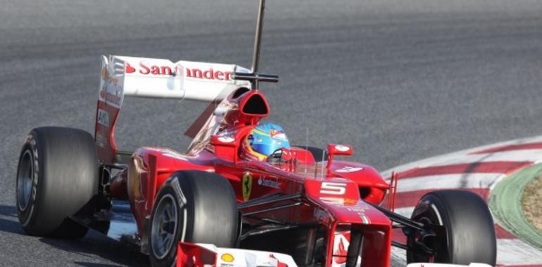 Alonso protagoniza un pequeño accidente en Mugello