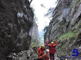 Rescatado un montañero gravemente herido tras una caída en la Canal de Somas, en Cabrales