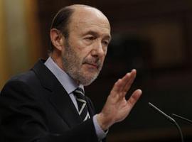 Rubalcaba ofrece a Rajoy el “diálogo imprescindible” para afrontar la situación económica 