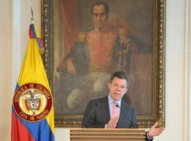 Santos pide al General Naranjo investigar caso de artefacto hallado donde iba a hablar Uribe