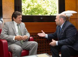 Reunión del presidente del Principado con el alcalde de Oviedo