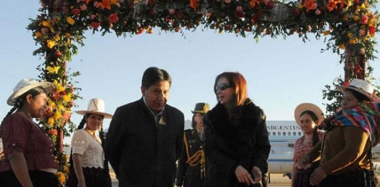 La Presidenta argentina viaja a Bolivia para reunirse con Evo Morales 