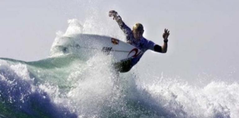 Los mejores surfistas del mundo en el Hurley Pro en Trestles, California