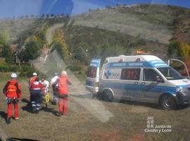 El Grupo de Rescate rescata a un jinete herido en La Uña (León)