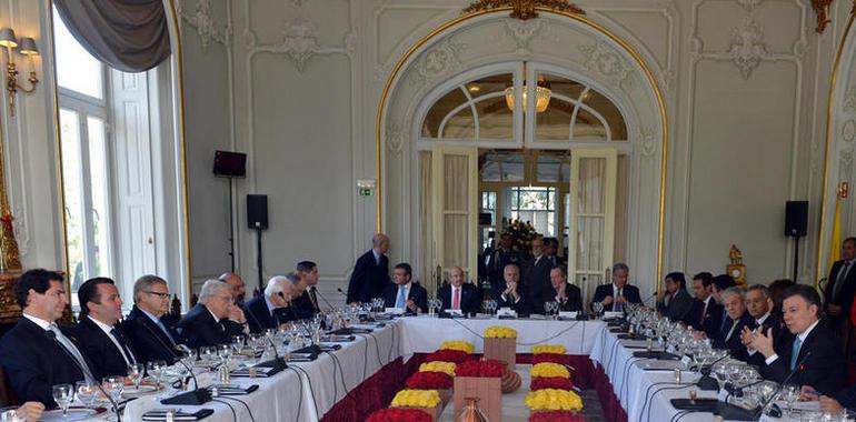 Cualquier acercamiento con grupos armados debe ser discreto: Presidente Santos 