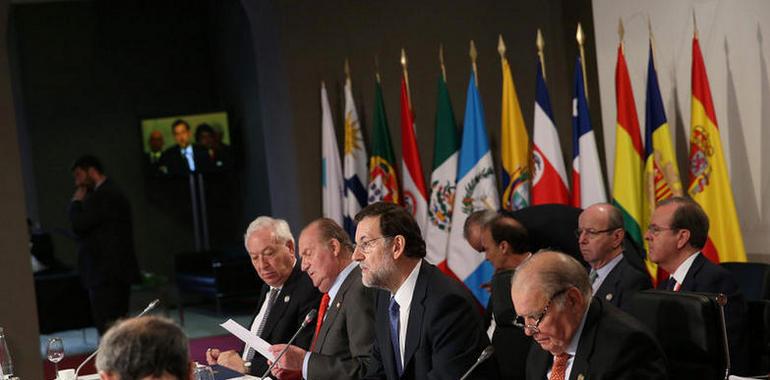 El Rey inaugura la primera sesión plenaria de la Cumbre Iberoamericana